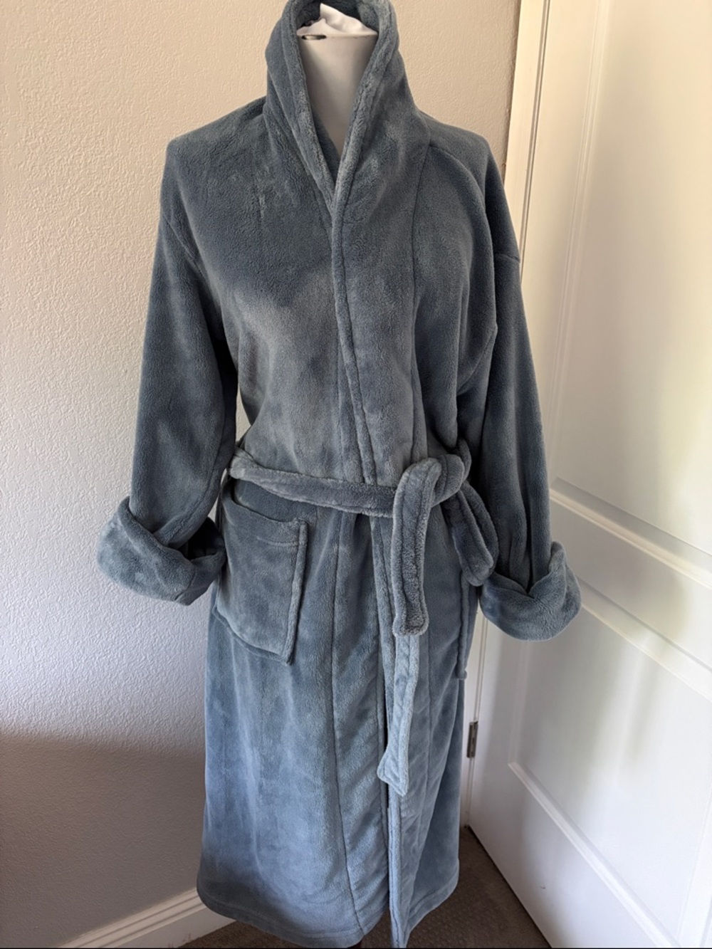 Pine Cone Hill dusty blue soft fleece so robe size s/p